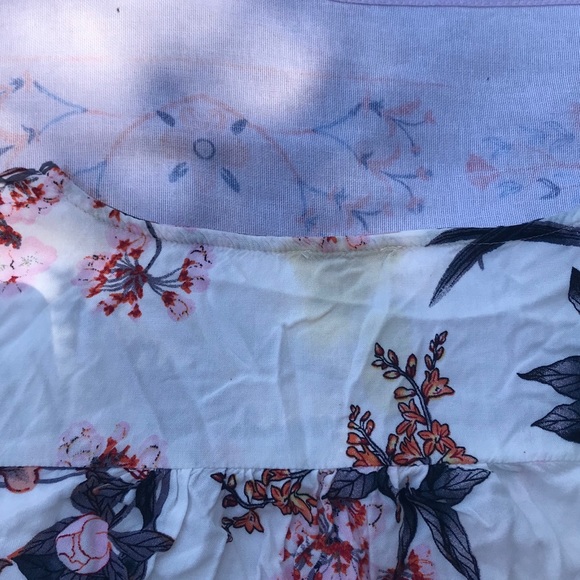 Jodifl White Floral Maxi Wrap Dress - Picture 15 of 16